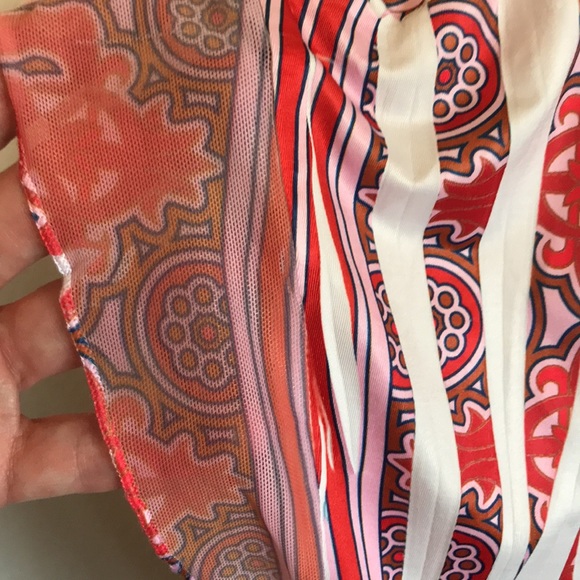 55) NWOT Blouse/tunic. Pretty multicolored print! - Picture 12 of 12